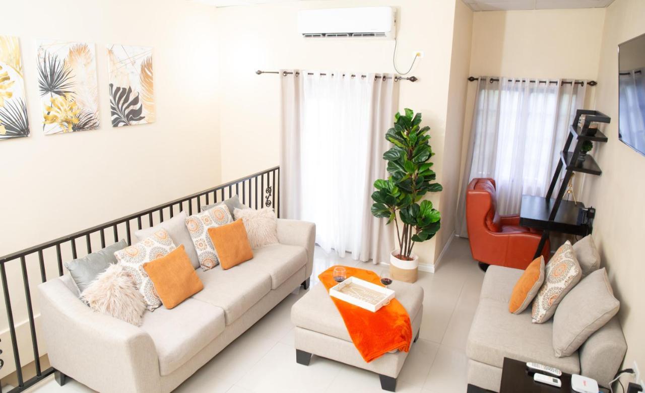 Stacys Place #2 2 Bedroom Apartment ポートオブスペイン エクステリア 写真